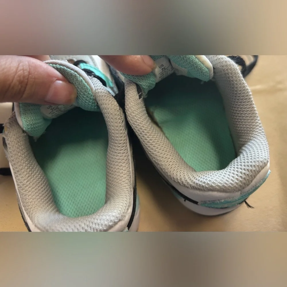 Nike Toddler Gray, White, and Teal‎ Sneakers Air Max 90